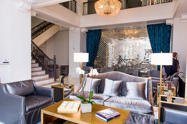 レッドモント ホテル バーミンガム キュリオ コレクション バイ ヒルトン