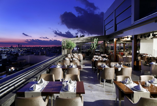 ダークヒル ホテル