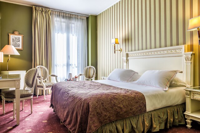 ホテル リージェンス パリ