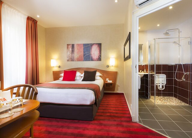 ヨーロッパ ホテル パリ エッフェル