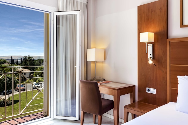 エクセ ラス アデルファスホテル