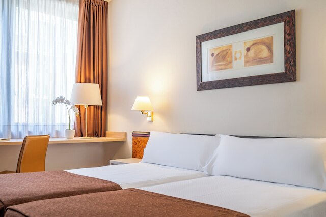 ホテル グローリーズ