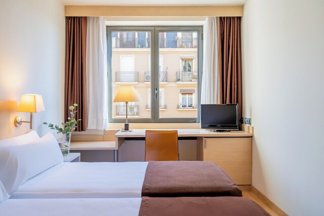 ホテル グローリーズ