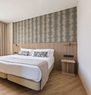 ホテル アクタ ピラミデス