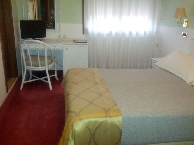 ヴィラ ティツィアーナ ホテル