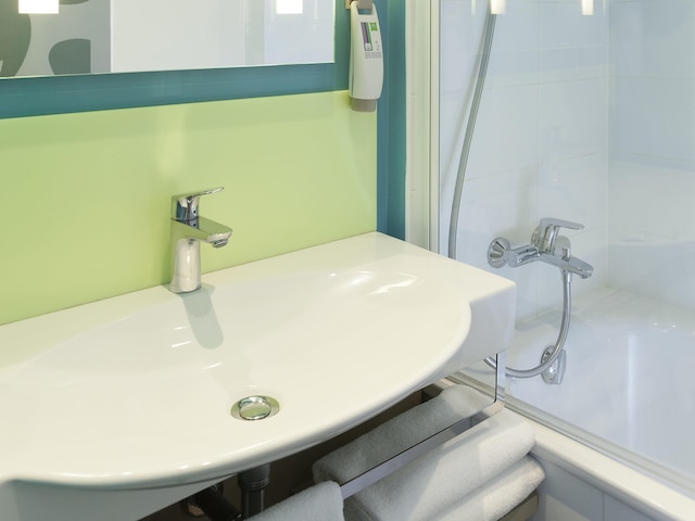 イビス スタイルズ バイヨンヌ サントル ガール