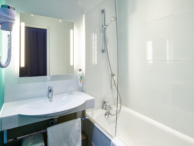 イビス スタイルズ バイヨンヌ サントル ガール