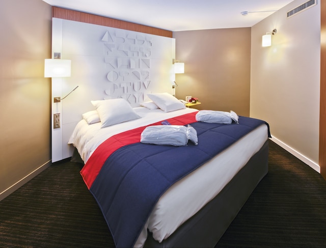 メルキュール レンヌ サントル パラモント