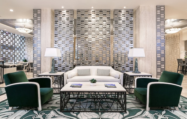 ディバニ パレス アクロポリス