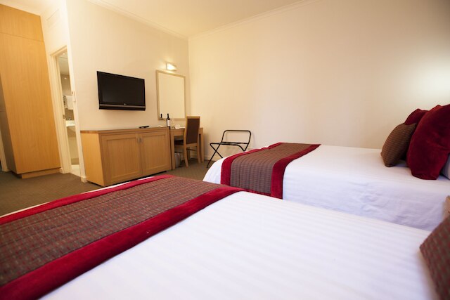 ベストウェスタン プラス トラベル イン ホテル