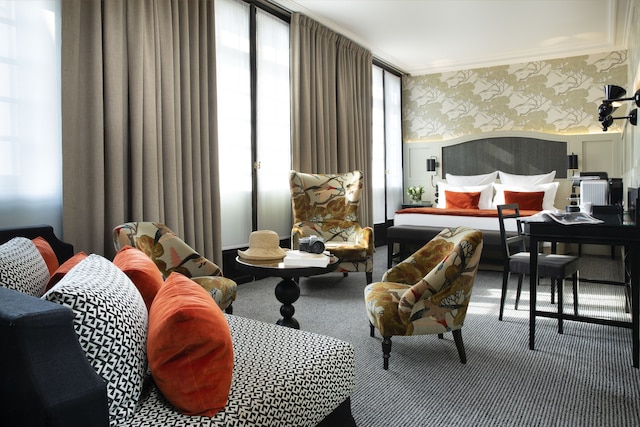 ホテル ドーブッソン