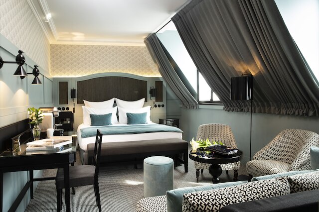 ホテル ドーブッソン