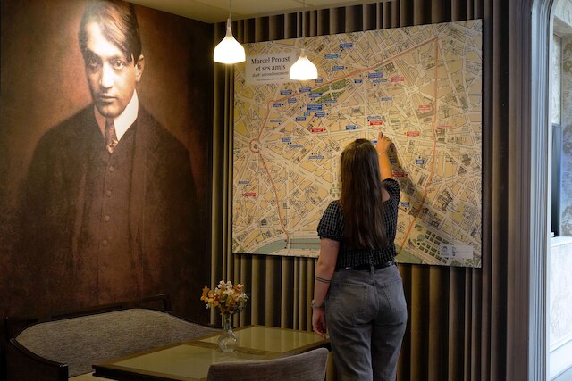 ホテル リテラリー ル スワン、BW プレミア コレクション