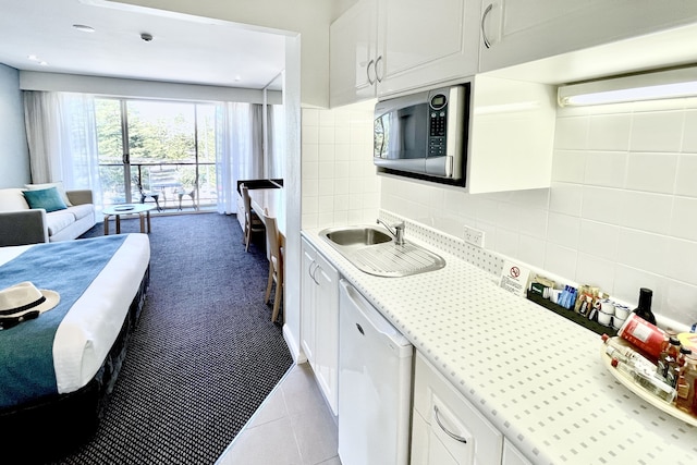 クージー サンズ ホテル アンド アパートメンツ