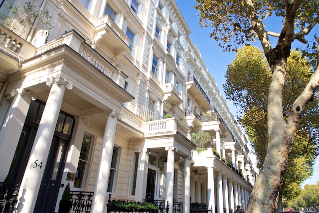 54 クイーンズ ゲート ホテル