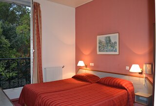 オテル ウィリアムズ オペラ