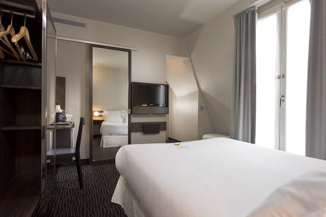 ホテル リバテル ガール ドゥ レスト フランセ