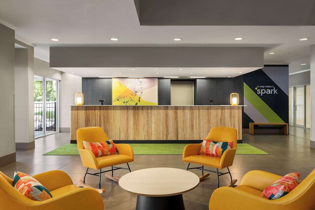 スパーク バイ ヒルトン オーランド ユニバーサル ブールバード