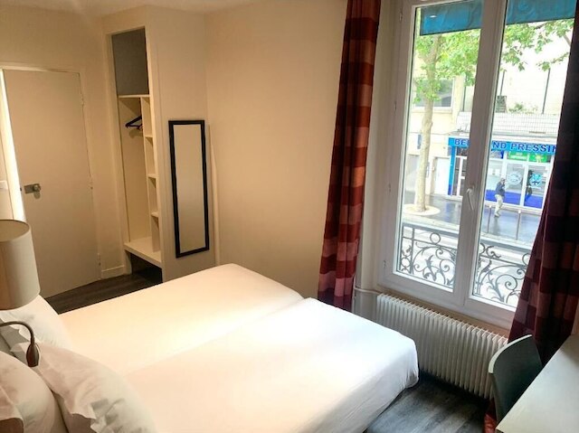 ヒポテル ベルグランド エディット ピアフ