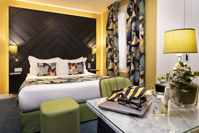 ホテル デ ザール パリ モンマルトル