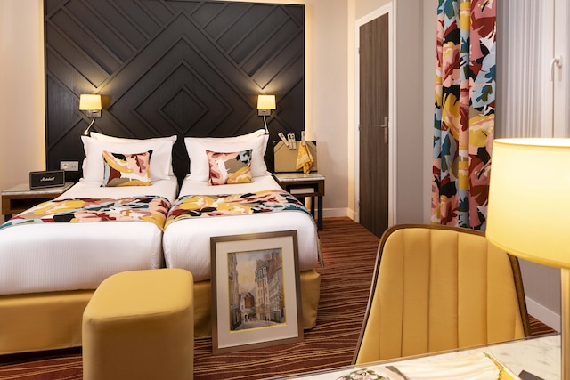 ホテル デ ザール パリ モンマルトル