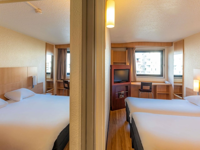 イビス パリ 17 クリシーバティニョル