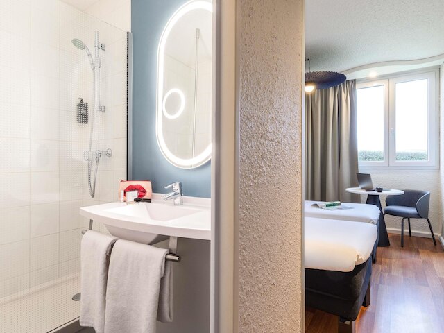 イビス シャロン アン シャンパーニュ