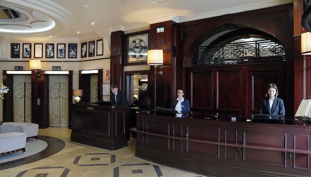 オテル ポン ロイヤル