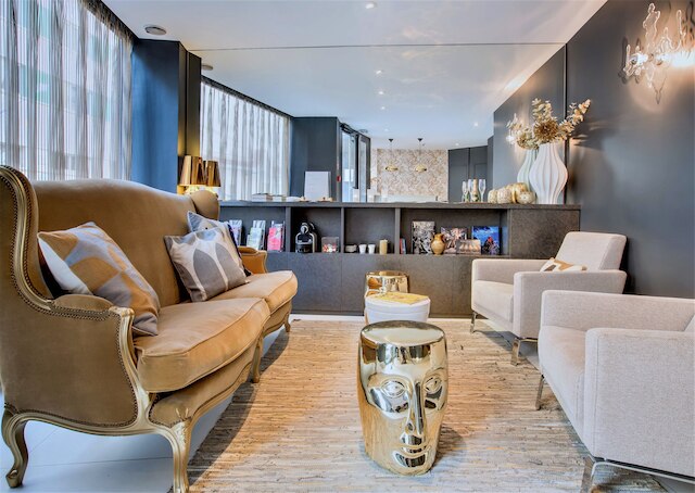 ヴィラ デ アンバサダー