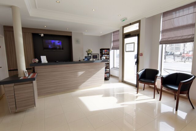 ホテルアリスカンブロンエッフェル