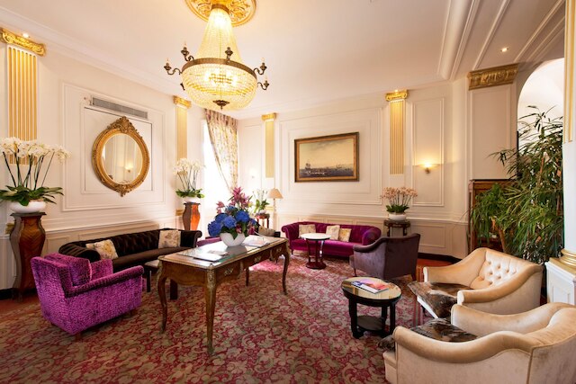 ホテルウエストエンドニースプロムナード