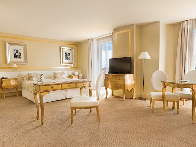 ホテル ルノワール