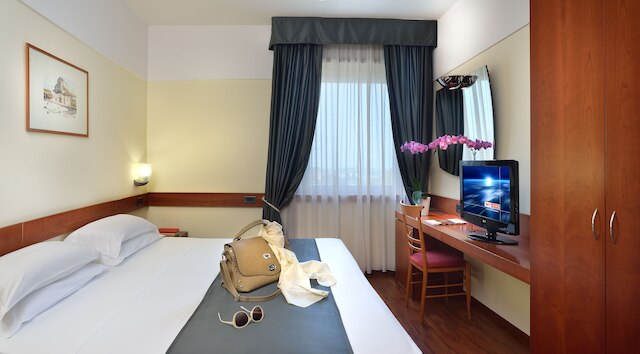 ホテル ボローニャ エアポート