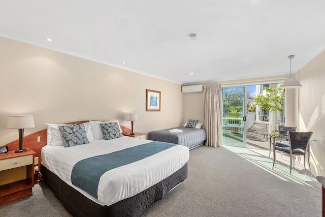 アリストトルズ ノース ショア