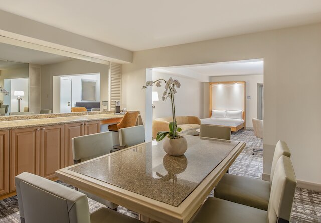 クラウン プラザ サンディエゴ - ミッションバレー by IHG