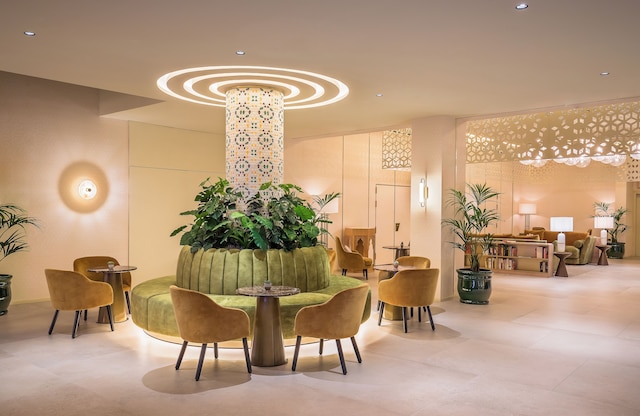 バルセロ カルメン グラナダホテル