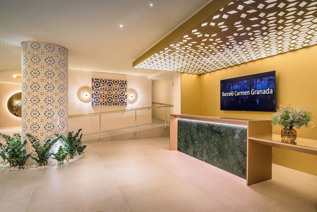 バルセロ カルメン グラナダホテル
