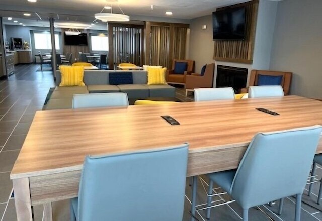 マイクロテル イン & スイーツ バイ ウィンダム ラピッド シティ