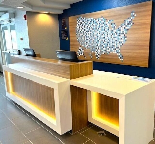 マイクロテル イン & スイーツ バイ ウィンダム ラピッド シティ