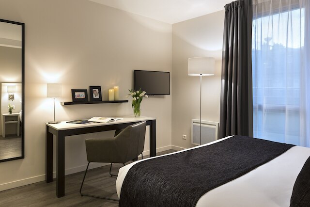 シタディーン モンマルトル パリ