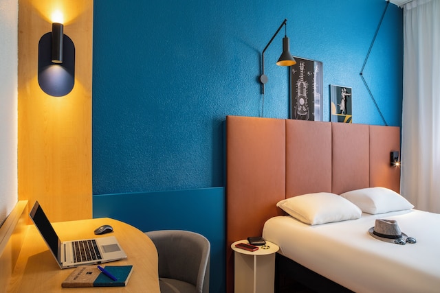 イビス パリ オルナーノ モンマルトル ノール 18 区