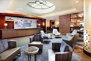 ホリデイ イン エクスプレス アンド スイーツ フィッシャーマンズ ワーフ by IHG