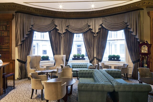 ジェム ストラスモア ホテル