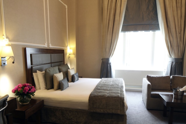 ジェム ストラスモア ホテル