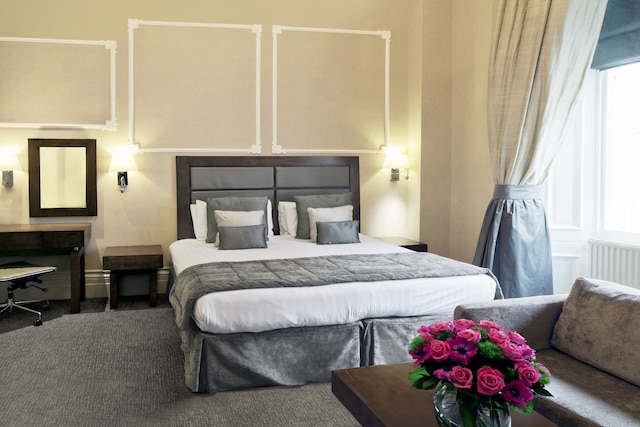 ジェム ストラスモア ホテル