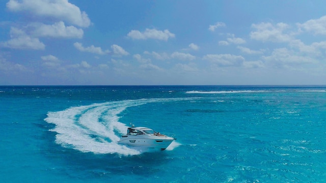 サンセット マリーナ リゾート & ヨット クラブ