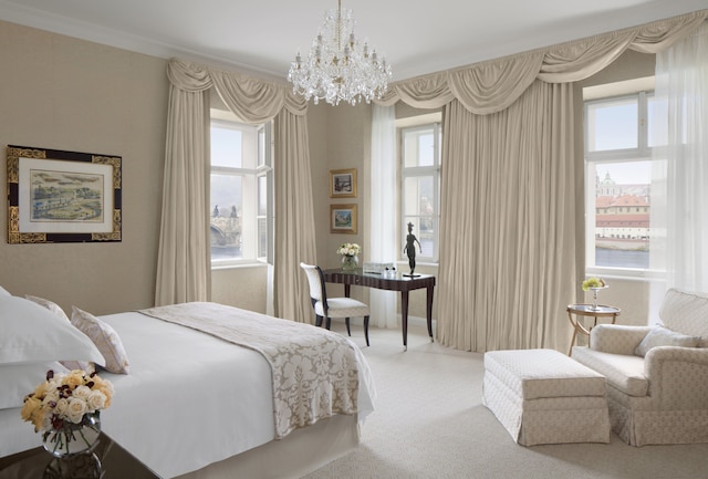 フォーシーズンズ ホテル プラハ