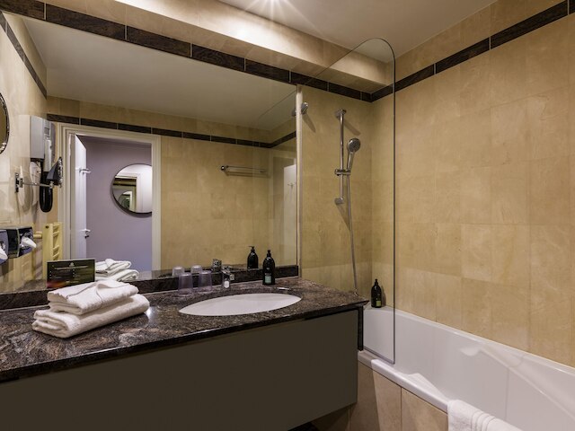 アパートホテル アダージョ パリ オスマン