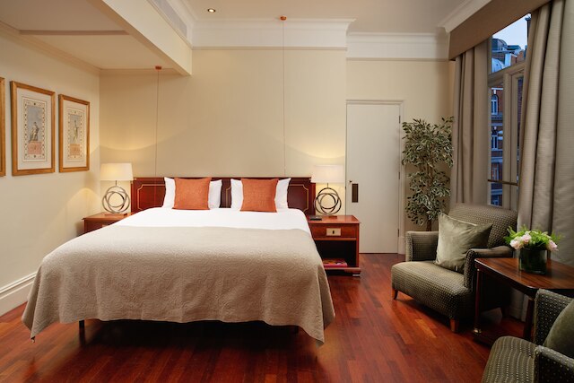 セント ジェームズ コート, ア タージ ホテル, ロンドン