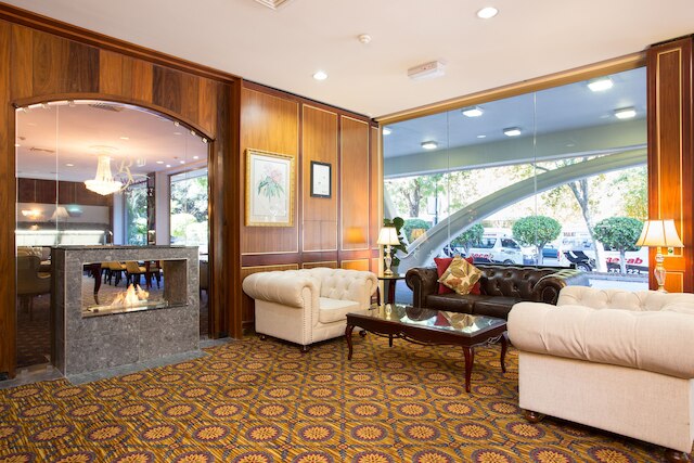 ロイヤル オン ザ パーク